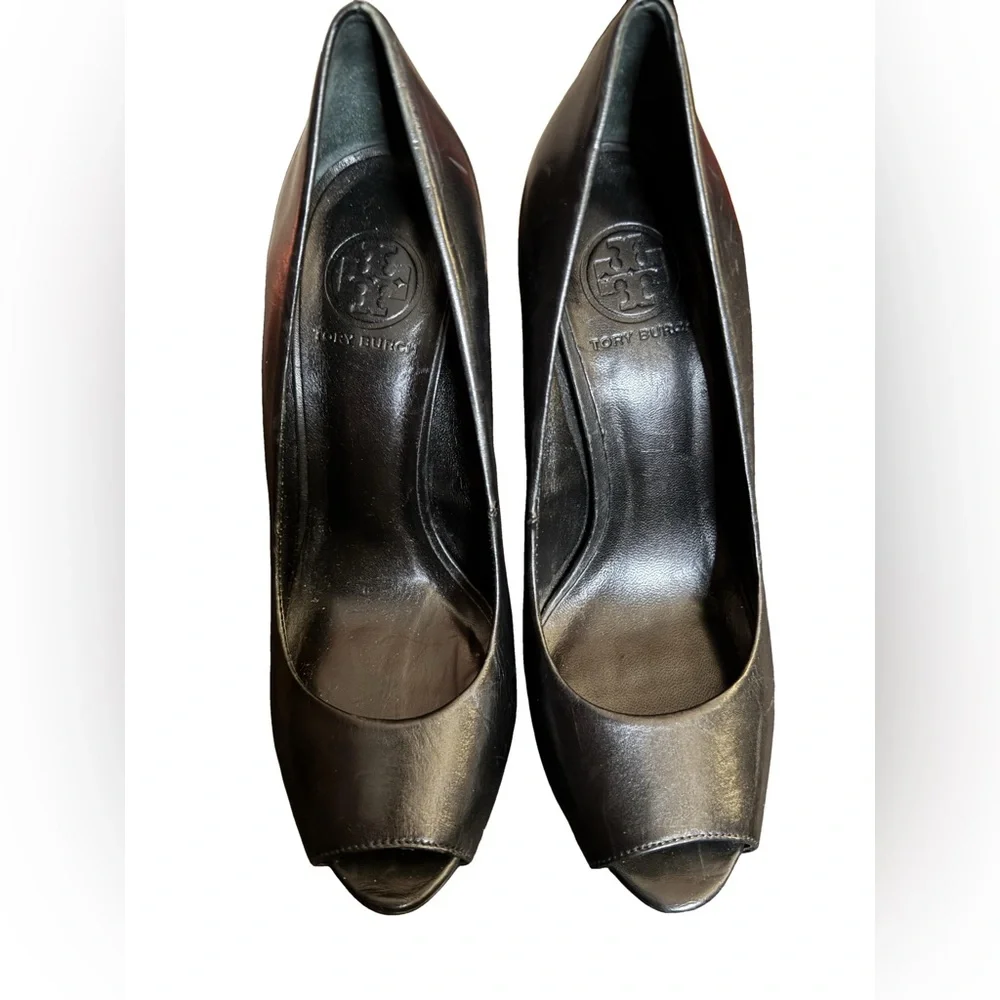 Tory Burch w/Gold Accent Wood Block Heel - Picture 1 of 6